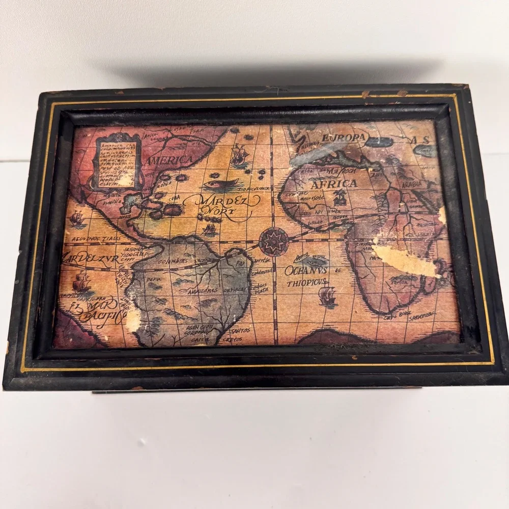 Vtg Ercsco Japan Cut Glass Decanter In Wooden Box World Map w/ 4 Shot Glasses